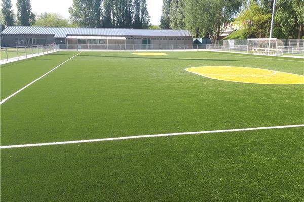 Aanleg kunstgras korfbalveld Catba - Sportinfrabouw NV